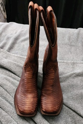 Dan post men - post, boots