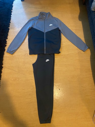 Nike boys grey poly tracksuit - grey,