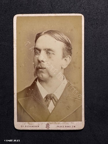 Cdv man close portrait - cdv, by