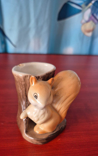 Hornsea pottery royal - pottery, fauna