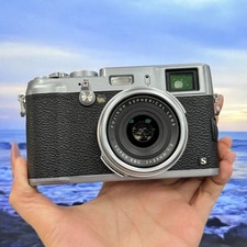FUJIFILM Fuji X100S 16.3MP
