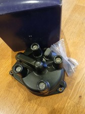 Ignition distributor cap By