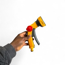 Garden Watering Spray Gun – 7 Pattern Head, Quick Connect for Hose Pipe