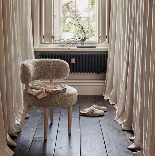 The white company sheepskin - the,