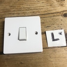 TENBY 1Gang Switch INTERMEDIATE SWITCH New Old Stock