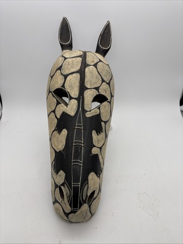 Vtg zebra lizard - wood, carved