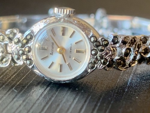 Vintage ladies swiss accurist - vintage,