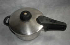 FISSLER PRESSURE COOKER 2 litre capacity + INSTRUCTION AND RECIPEs