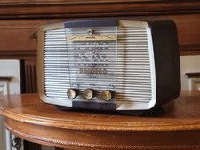 1950s Vintage Murphy (A362) valve Radio Brown Bakelite