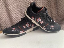 Ladies Black/floral Trainers