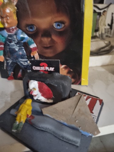 Model chucky figure display - figure,