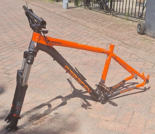 Saracen mantra 5inch frame - 27.5inch,