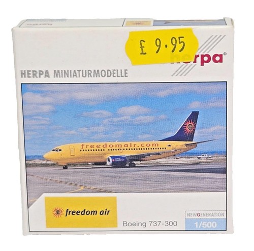 Herpa wings freedom air boeing - freedom,