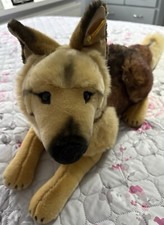 steiff german shepherd/ Alsatian dog. With button. In good condition 