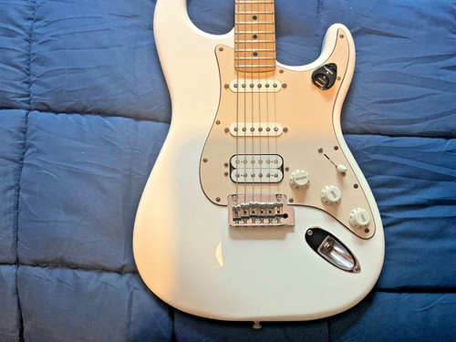Fender stratocaster - stratocaster, (mexico)