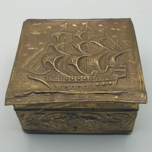 Gold brass tone metal - gold,