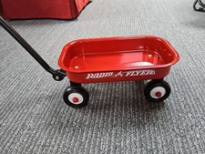 Radio Flyer Classic Red mini pull along cart
