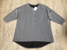 **SIZE 24 STUNNING SILVER TOP