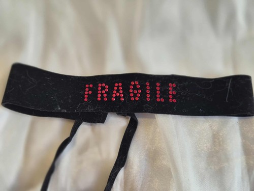 Jean paul gaultier - jean, fragile