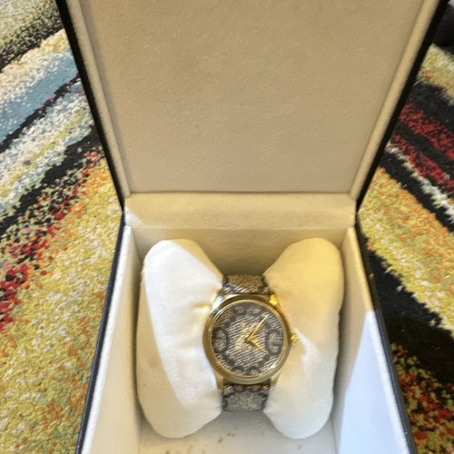 Gucci timeless 126 - g-timeless, swiss