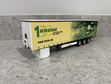 Universal Hobbies - Tri-Axle