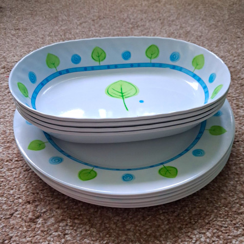 Vintage melamine dinner plates - vintage,