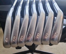 Mizuno JPX 900 Tour Irons 4-PW KBX Tour Shafts Golf Pride Grips R/H