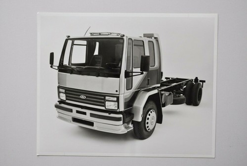 Car press photo - car, 1983