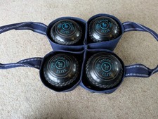 4 x Taylor Elite Lawn Bowls Size 2 Stamped 2007 Egyptian Motif Emsmorn Carrier