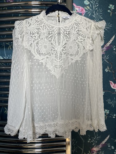 Zara lace blouse loose fitting - zara,