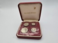 Boxed 1983 Maundy Money set - Royal Mint Queen Elizabeth II - 925 Silver