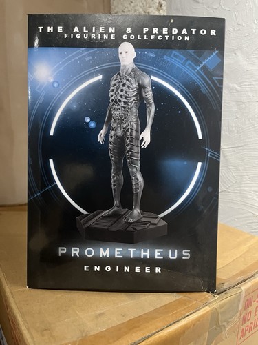 Alien predator collection - &,