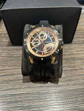 Men’s Accurist Watch With Rubber Strap Very Good Condition.