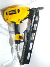 SUPERB DEWALT D51845 PNEUMATIC AIR FRAMING NAILER FIRST FIX REF5301