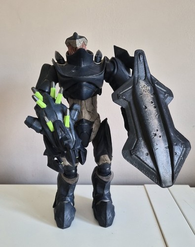 Mcfarlane toys halo - halo, deluxe