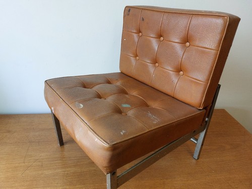 Vintage brown studded - brown, chair