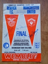 Manchester United v Benfica European Cup Final Programme 1968 signed.