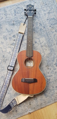 Risa slim solid - slim, wood