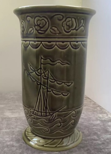 Vintage vase green - green, ceramic