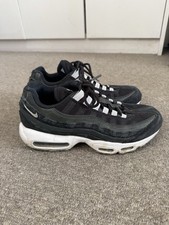 Men’s Black Nike Air Max 95s Size 7 In Good Condition