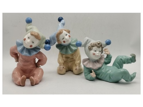 Nao lladro porcelain - by,