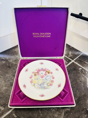 Vintage royal doulton - royal,