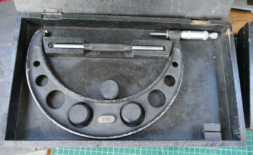 Moore wright micrometer 7 - micrometer-, 7"