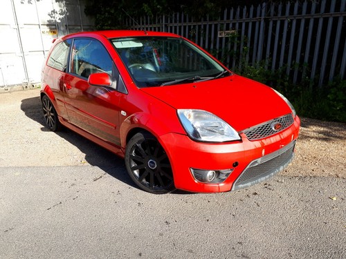 Ford fiesta mk6 - ford, red