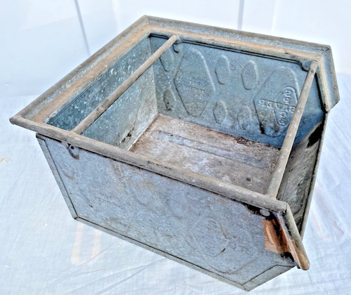 Vintage metal parts - , storage