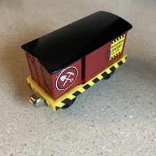MINT Thomas 2009 Mattel Sodor quarry car door closes and contents change! 