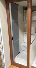 SHOWER ROOM TAMBOUR DOOR