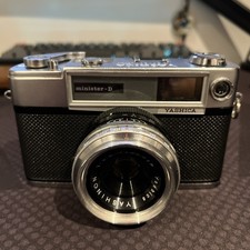 Gorgeous Yashica Minister D rangefinder. In excellent condition and working. 