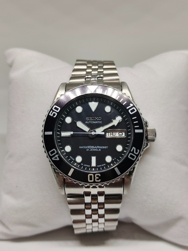 Pre owned seiko divers - pre,