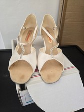 Supadance White Satin shoes size 61/2
